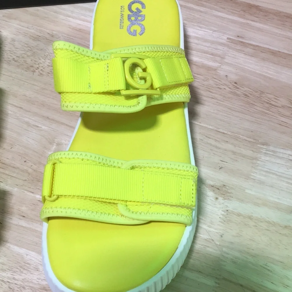 New WB Mens G by Guess Neon Yellow Slide Sandals